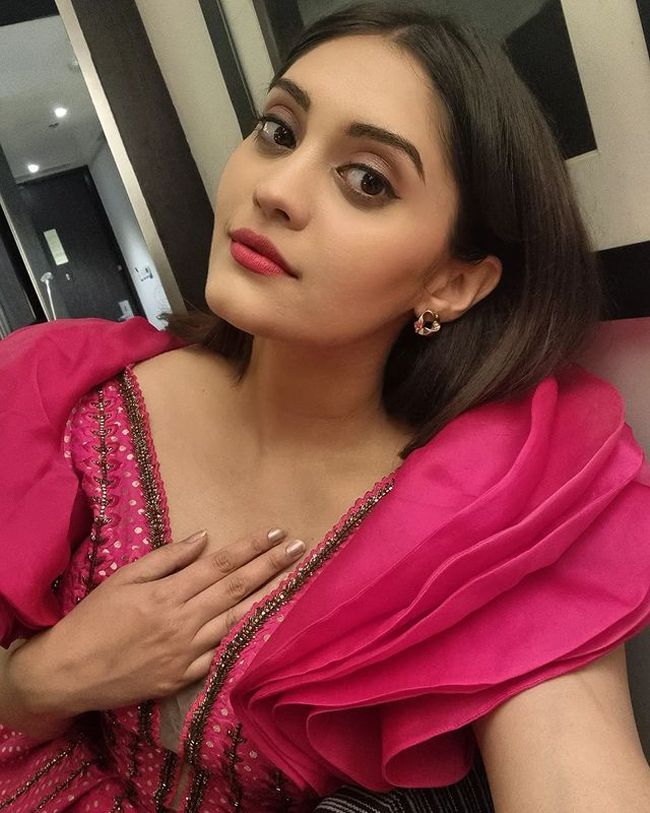 Gorgeous Looks Of Surbhi Puranik In Floral Outfit